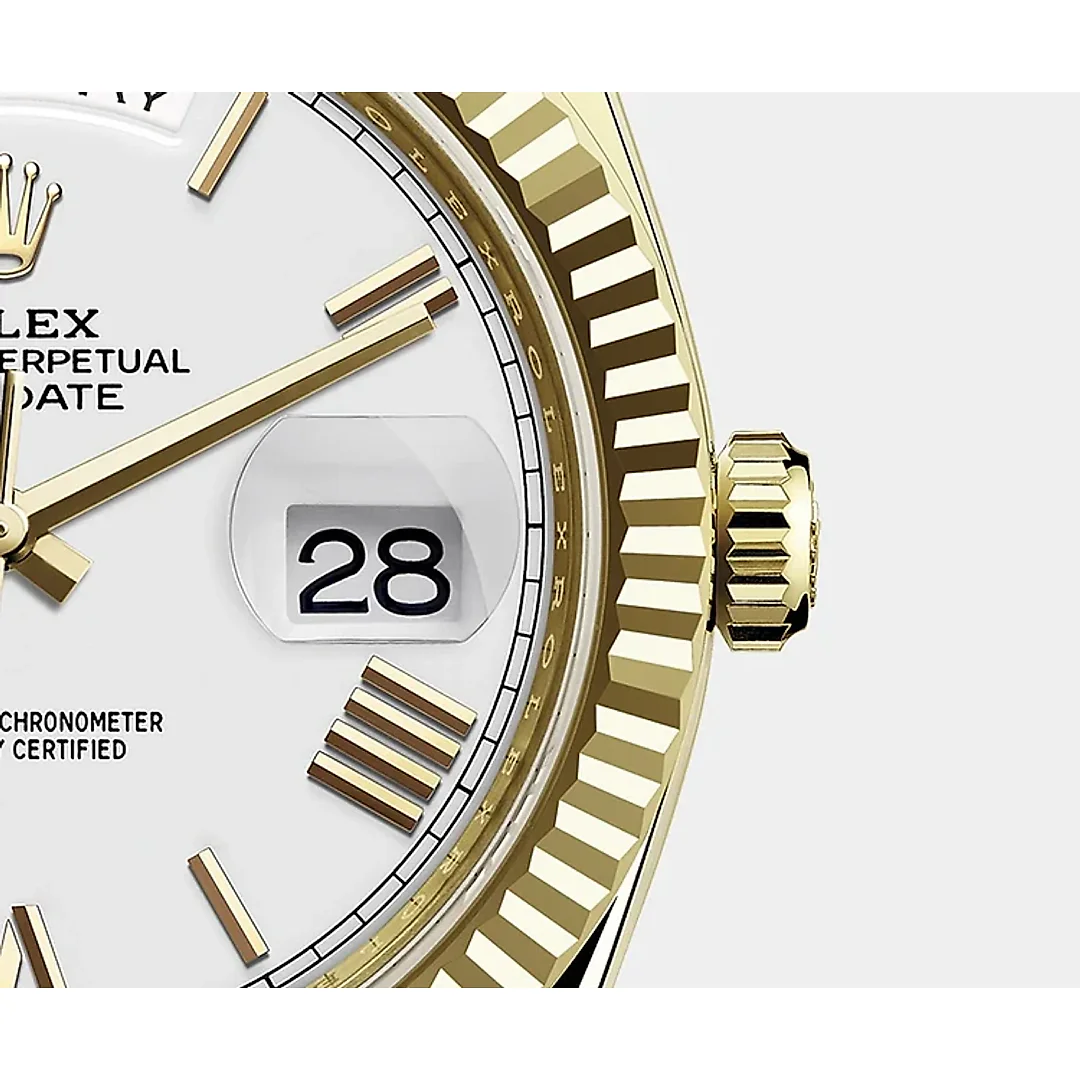 Rolex Day-Date 40 Presidential White dial, Fluted Bezel, President bracelet, Yellow gold Watch