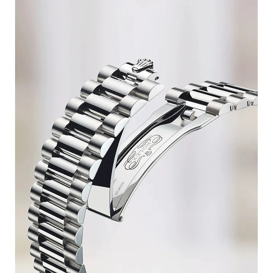 Rolex Day-Date 40 White gold Ref# 228239-0033