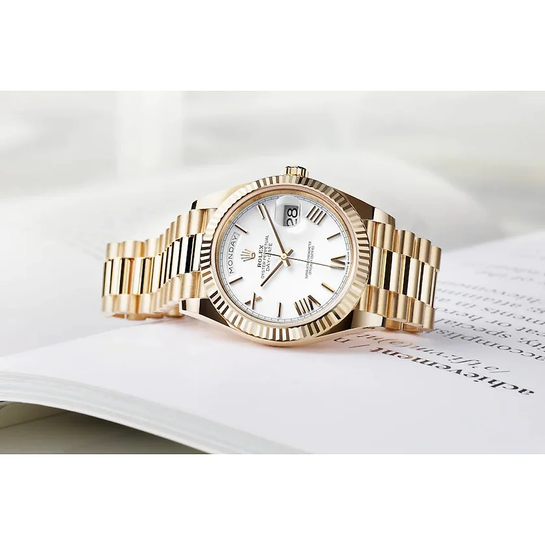 Rolex Day-Date 40 Yellow gold Ref# 228238-0042