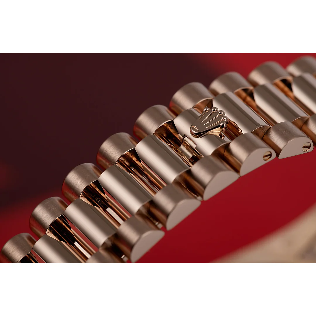 Rolex Day-Date M128235-0009 Oyster, 36 mm, Everose gold