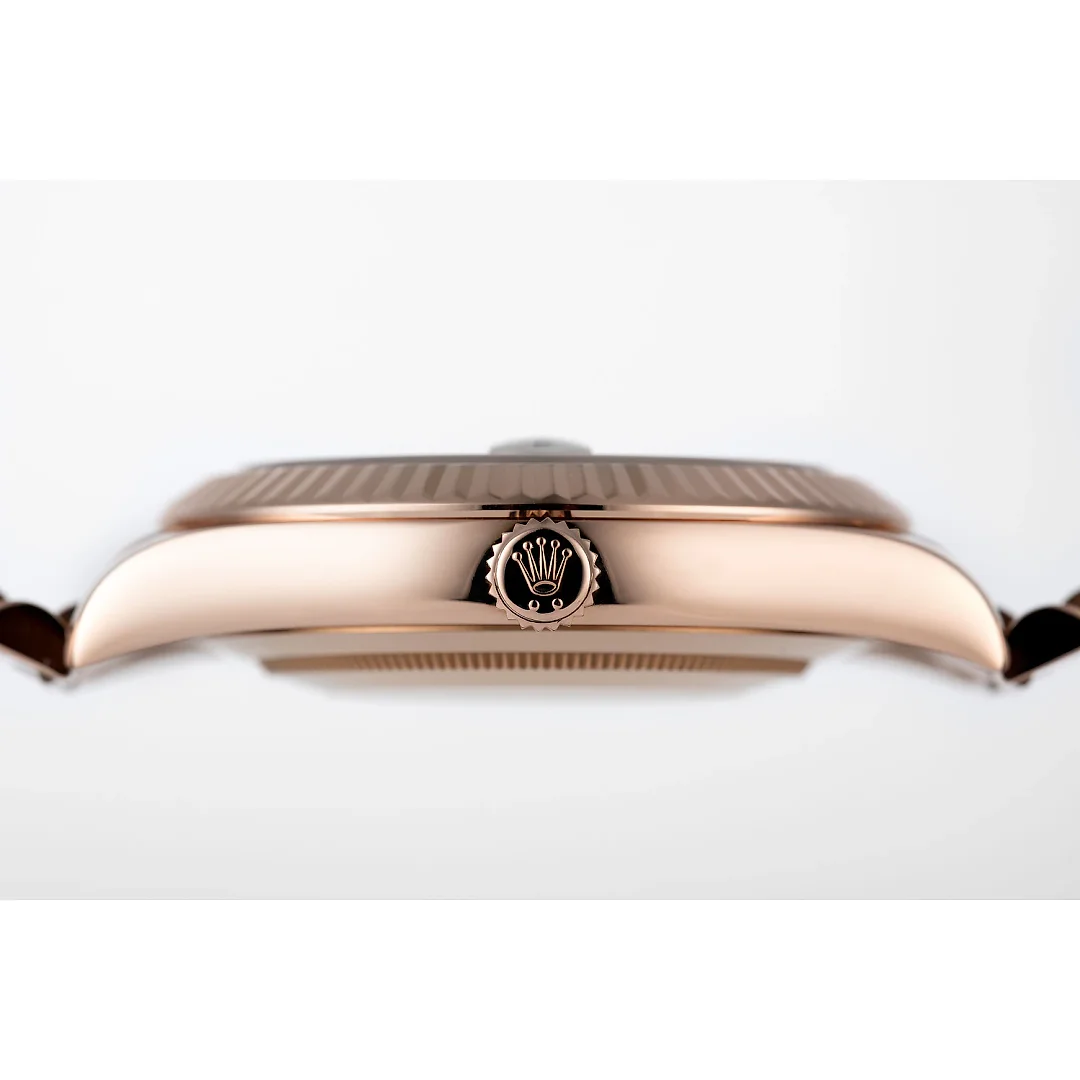Rolex Day-Date M128235-0009 Oyster, 36 mm, Everose gold