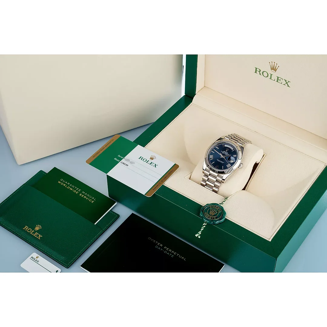 Rolex Day-Date Oyster, 40 mm, white gold M228239-0007