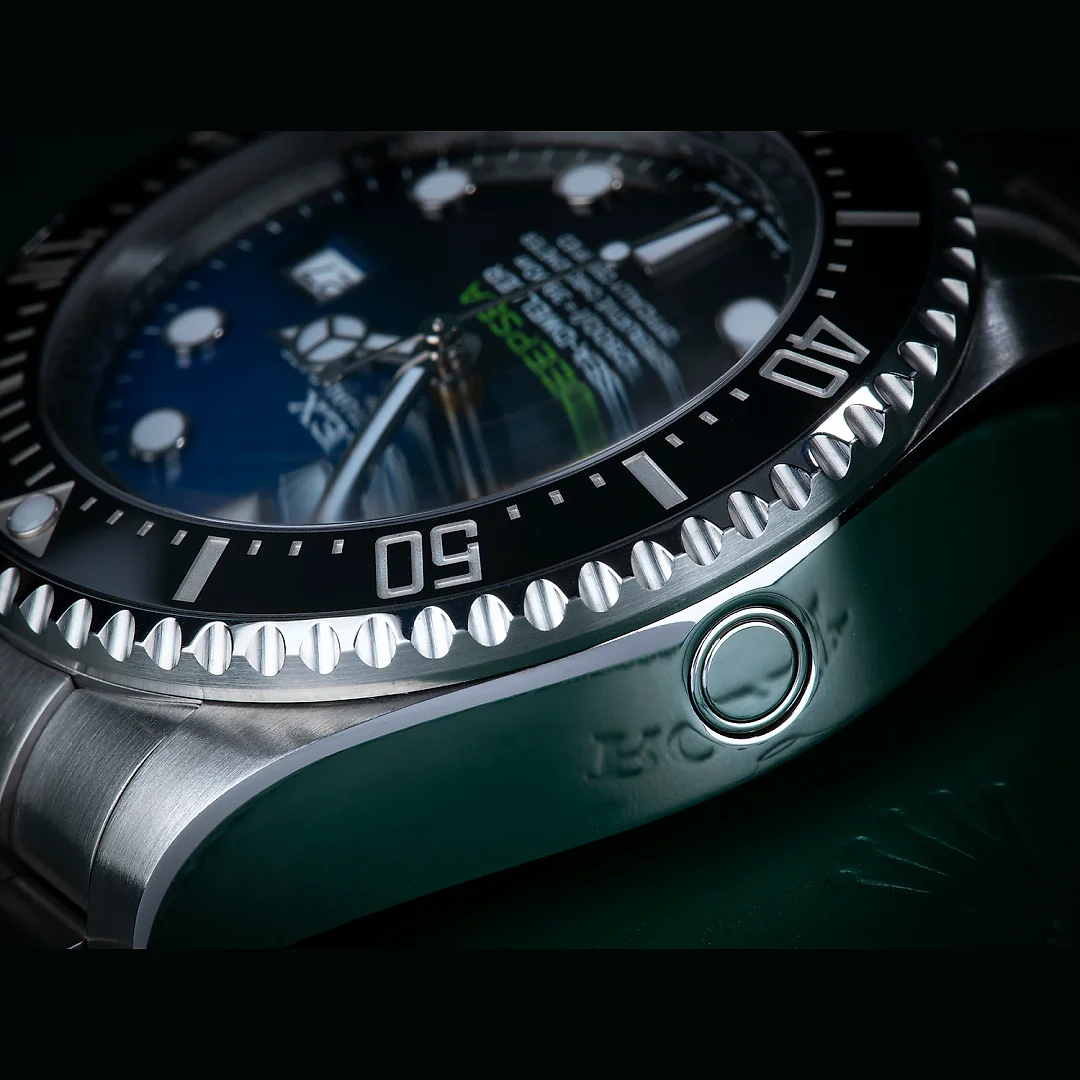 Rolex Sea Dweller Deepsea 44 Deep Blue Dial Stainless Steel Men’s Watch 116660