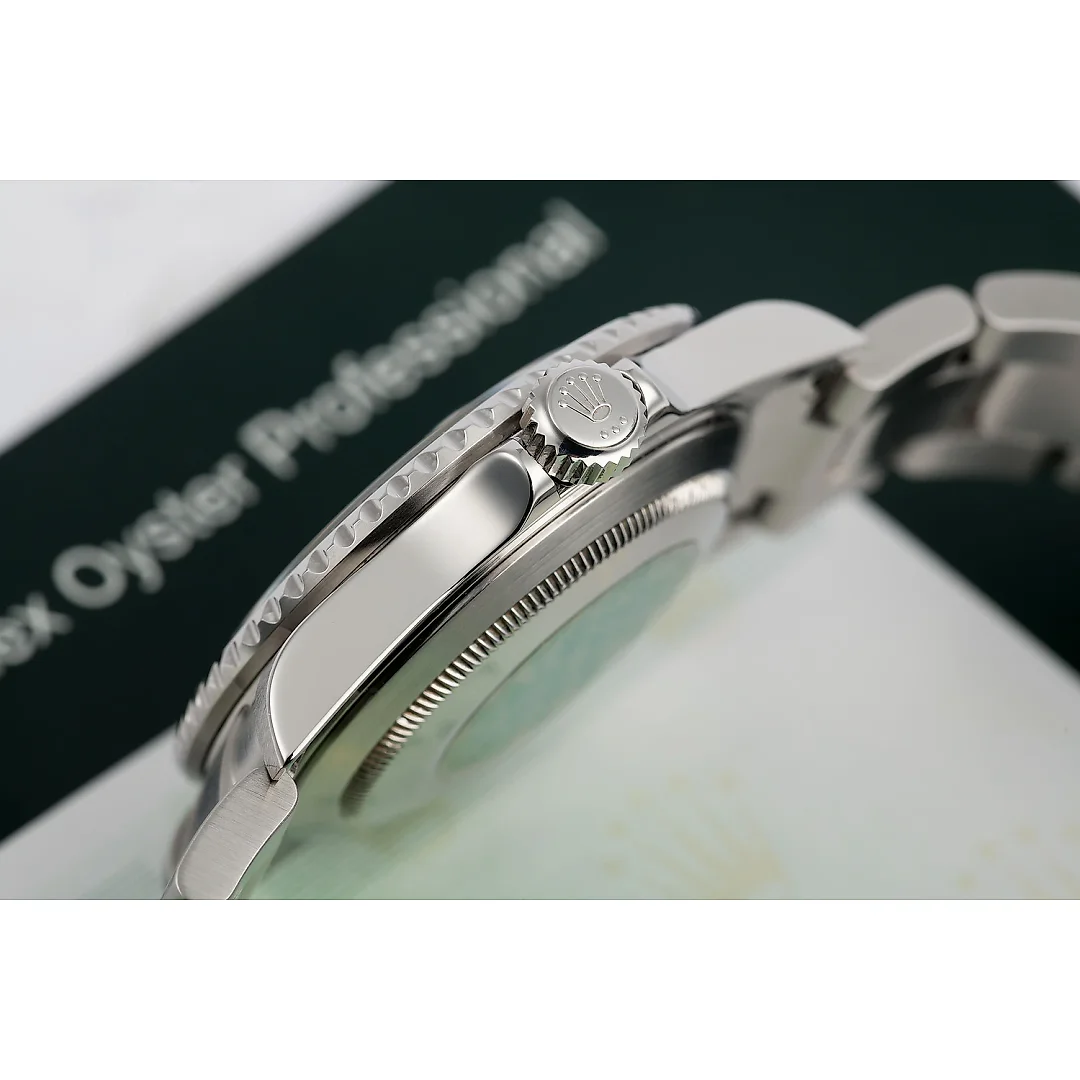 Rolex Submariner Date “Starbucks” 126610LV