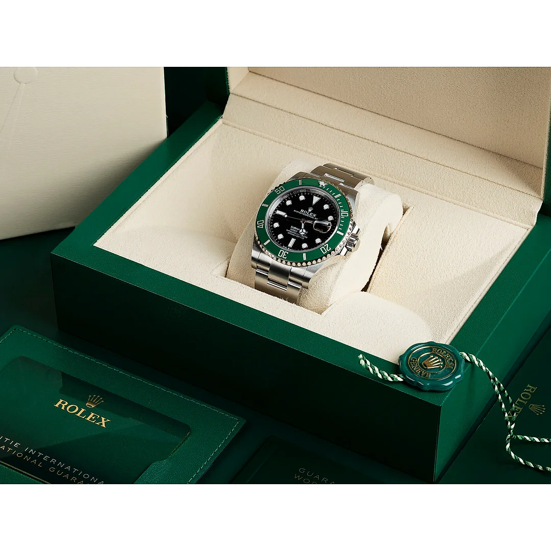 Rolex Submariner Date Oyster, 41 mm, Oystersteel m126610lv-0002 “Starbucks”