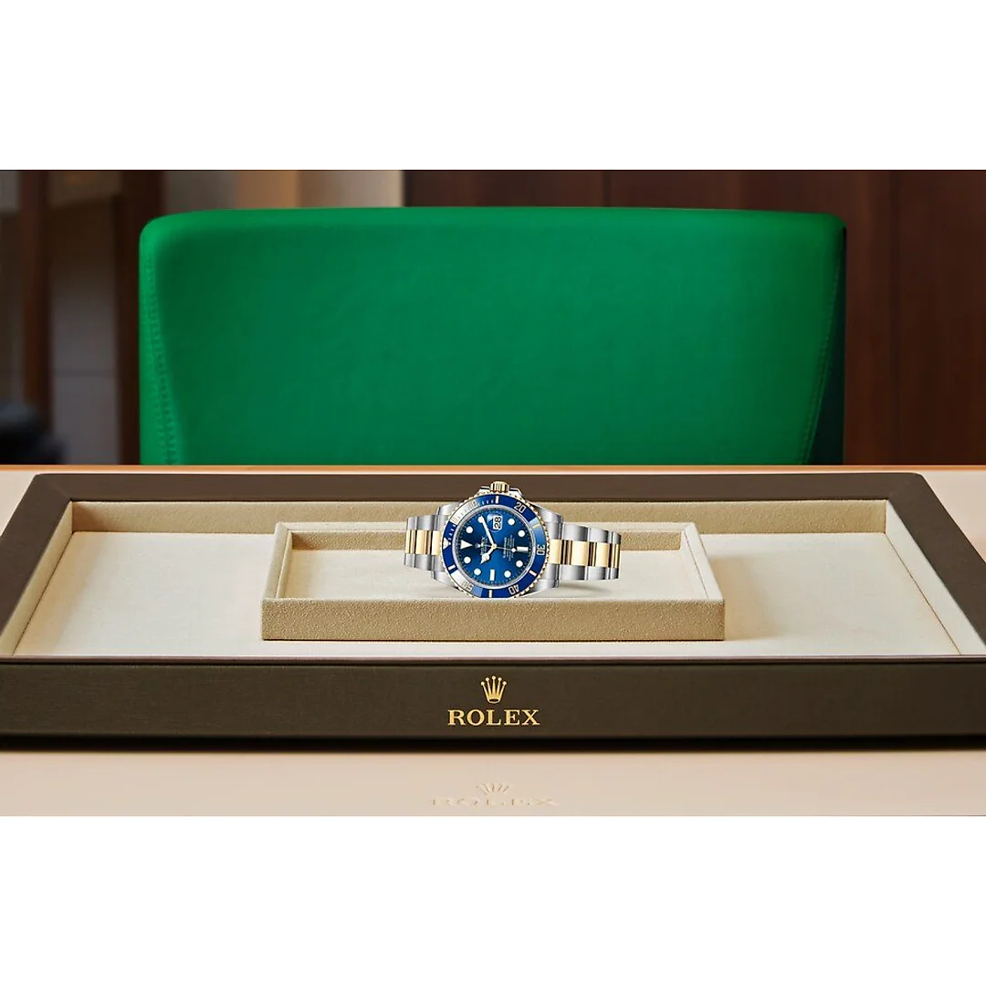 Rolex Submariner Date Oyster, 41 mm, Oystersteel m126613lb-0002