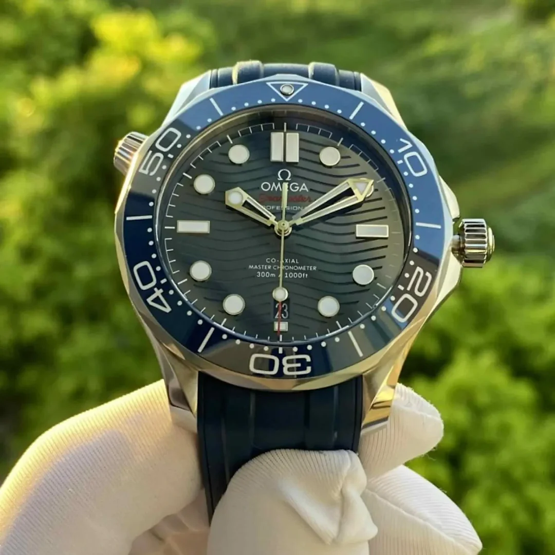 Omega Seamaster diver 300 blue Ref. 210.32.42.20.03.001 – Free Shipping | Minimalist & Luxury Design