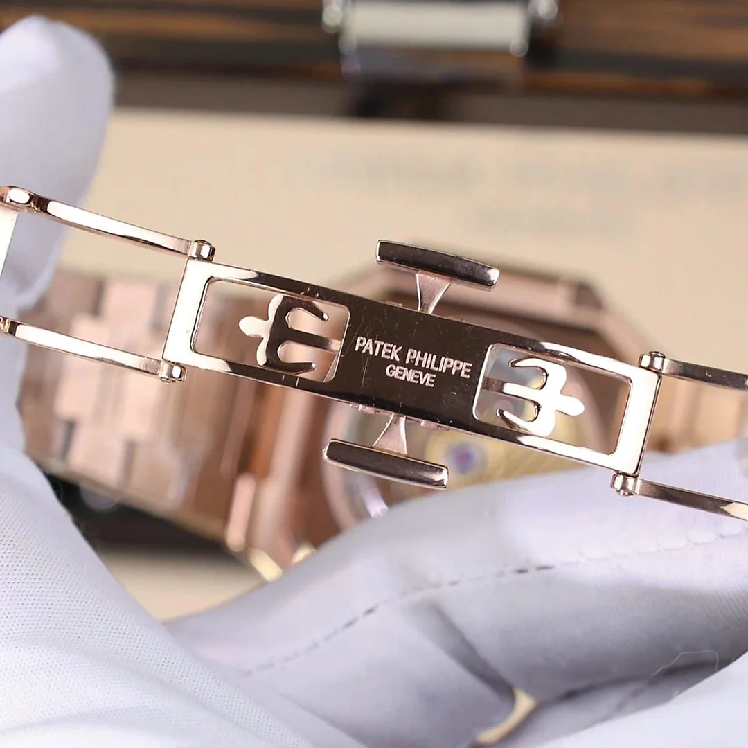 Patek Philippe Cubitus 45mm Ref. 5821 – Ships from USA – Free Delivery