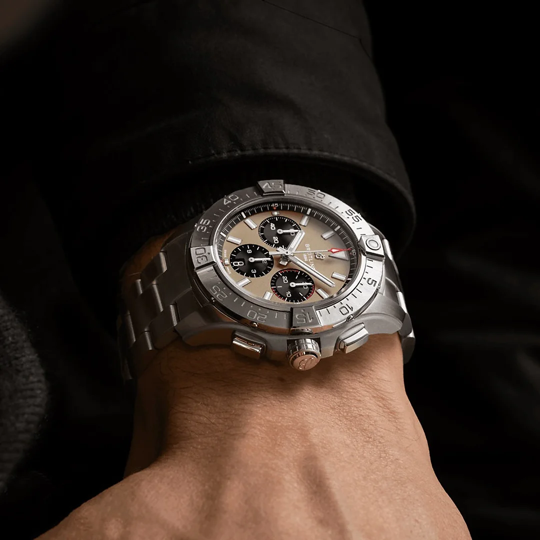 Unworn Breitling Avenger B01 Chronograph 44 Ref# AB0147101A1A1