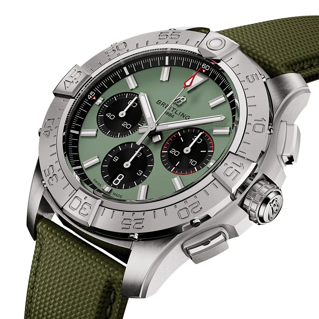 Unworn Breitling Avenger B01 Chronograph 44 Ref# AB0147101L1X1